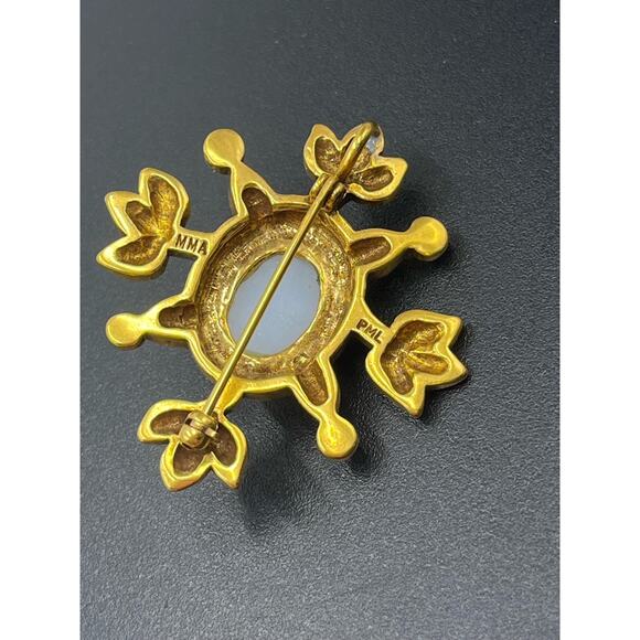 MMA PML Gold Plate Enamel Faux Pearl Pin / Pendant Metropolitan Museum of Art - Picture 8 of 9